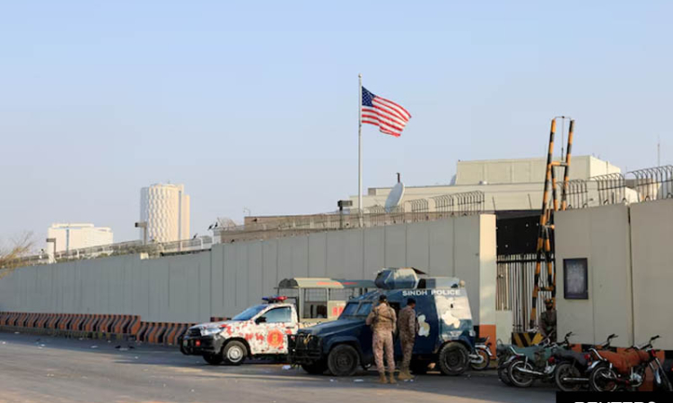 පාකිස්ථාන විරෝධතාකරුවන්ට වෙඩි තැබුවේ එක්සත් ජනපද මැරයින් භටයන් දැයි විමර්ශන  